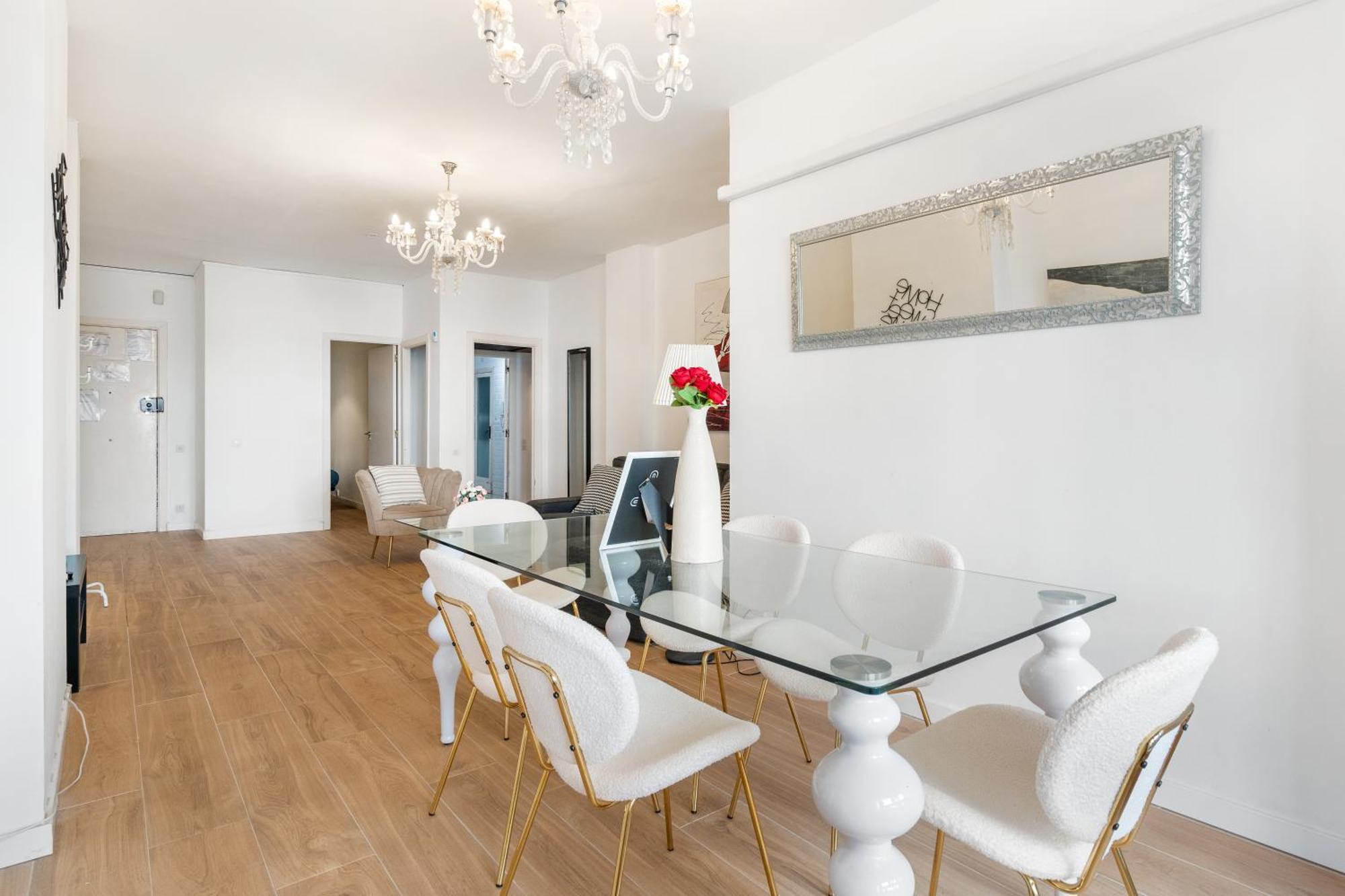 Fridays Flats Spacious 4Br Family Retreat Барселона Екстериор снимка
