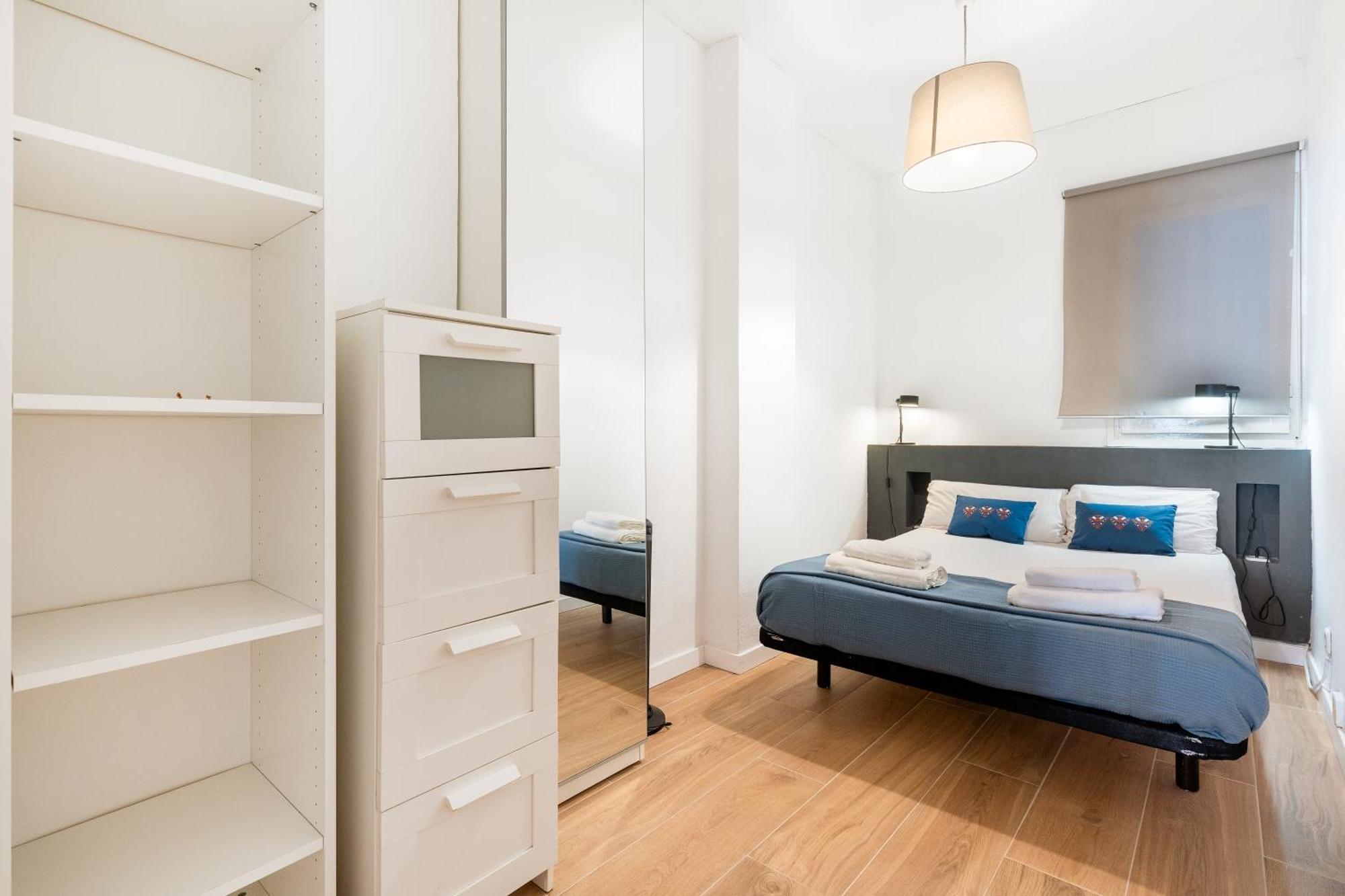 Fridays Flats Spacious 4Br Family Retreat Барселона Екстериор снимка